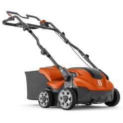   Husqvarna S138i Akkumulátoros gyepszellőztető (akku,töltő nélkül)